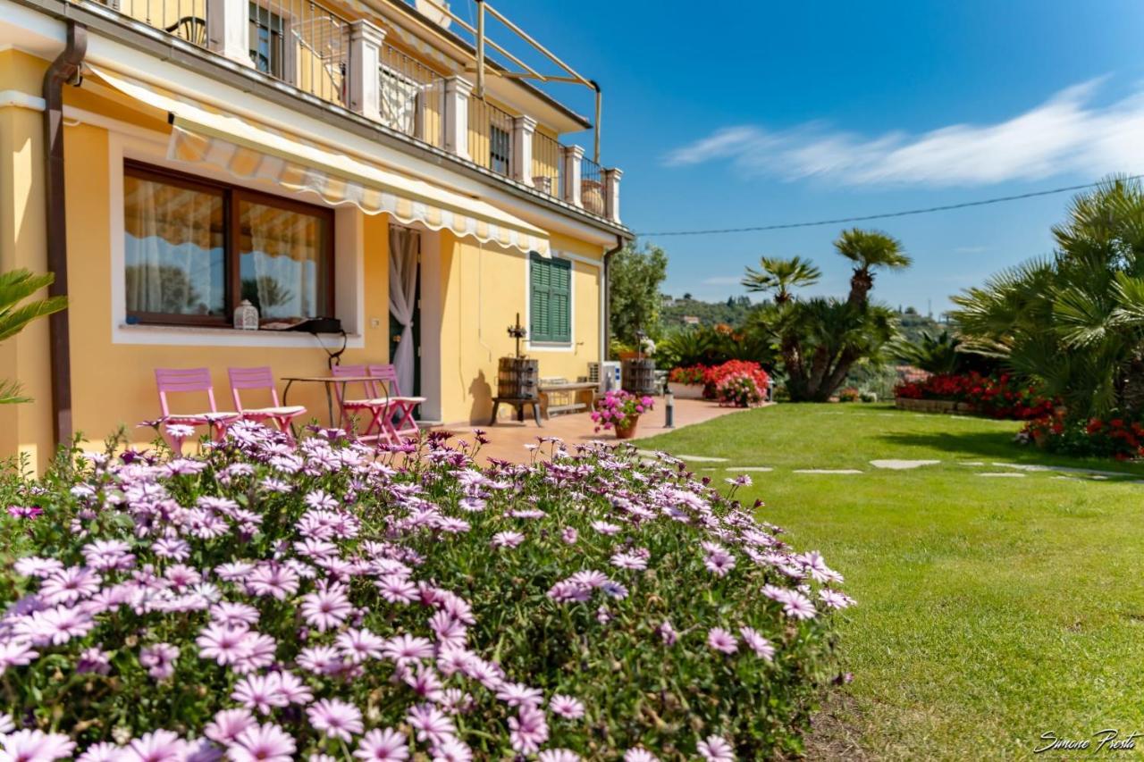 Chez Elle Appartement Imperia Buitenkant foto