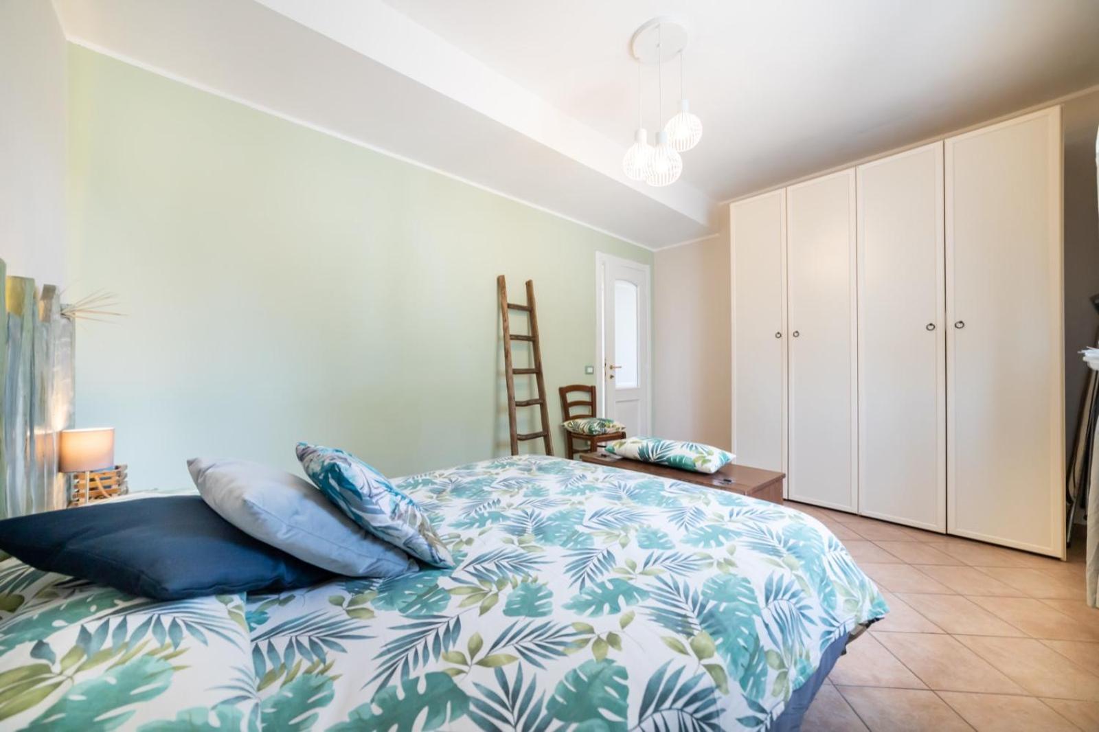 Chez Elle Appartement Imperia Kamer foto