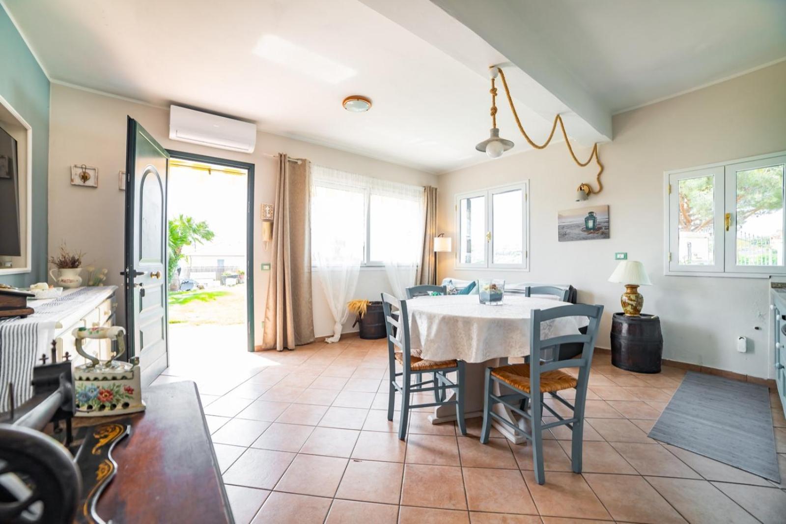 Chez Elle Appartement Imperia Kamer foto